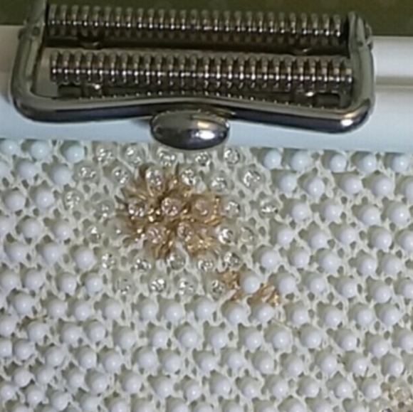 Vintage Beaded Handbag 1960's Cream and Gold Beaded Top Handle Bag Rever… - Picture 4 of 12